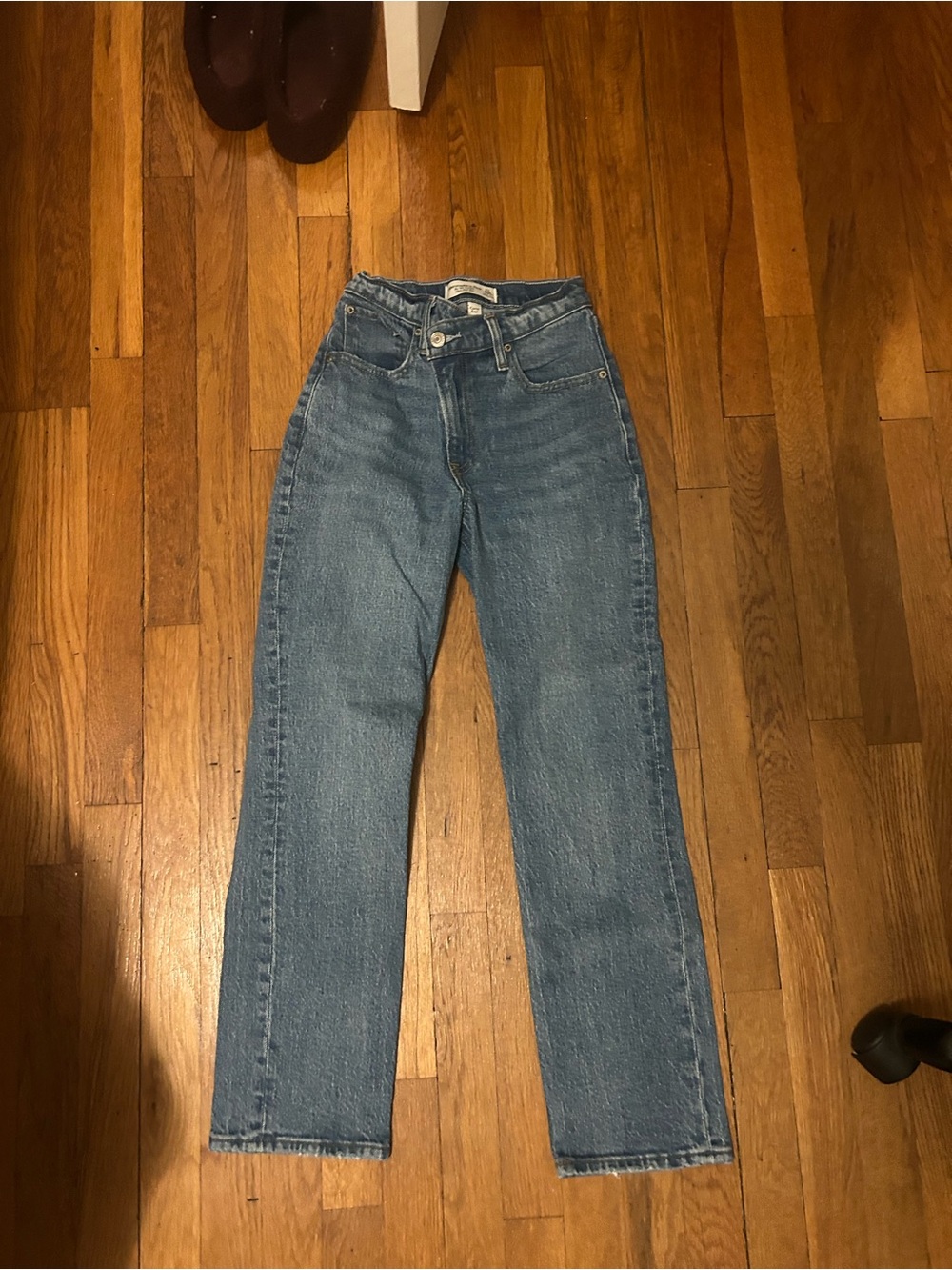 Classic High-Rise Straight Leg Jeans Size 23